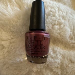 O•P•I Nail Polish “Mauving to Manitoba”